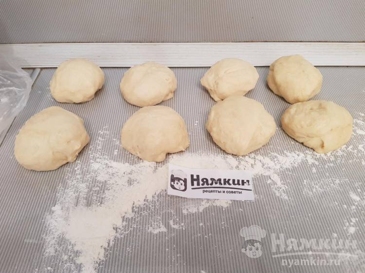 Сдобные рожки с яблочной начинкой в духовке - фото шаг 14