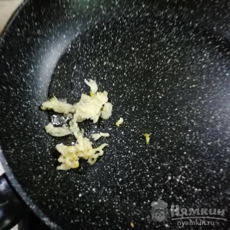 Суп Щи из молодой капусты с чесноком на говяжьем бульоне - фото шаг 5