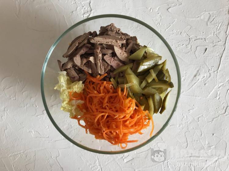 Салат из печени и моркови по-корейски