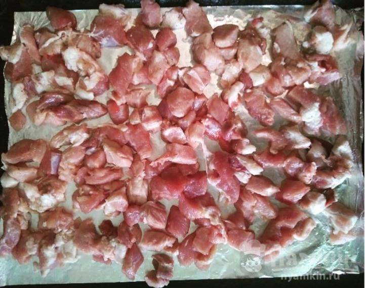 Мясо по французски с картофелем и помидорами в духовке рецепт с фото пошагово