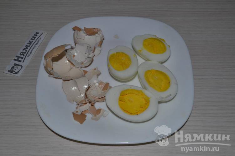 Как сварить куриные яйца за 1 минуту и легко их почистить