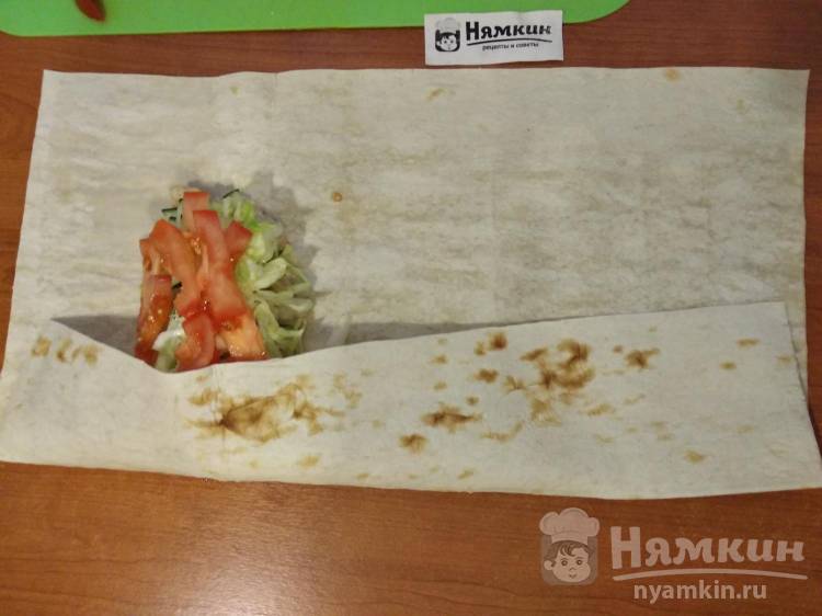 Шаурма с курицей и овощами без майонеза - фото шаг 14