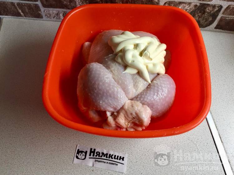 Курица с картошкой в духовке с майонезом по рецепту с фото