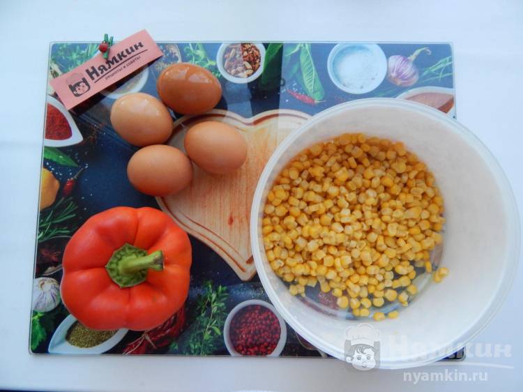 Салат из куриной грудки с болгарским перцем и кукурузой - фото шаг 2