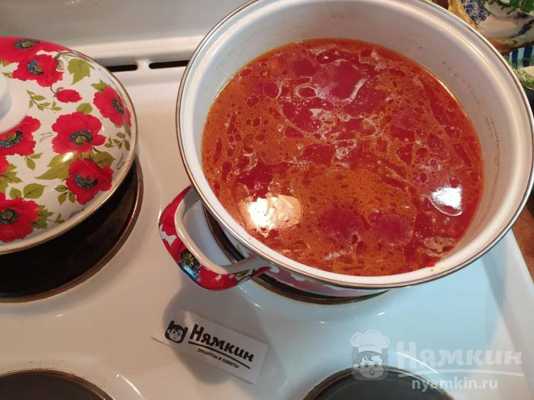Ботвинья из свекольной ботвы с курицей - фото шаг 7