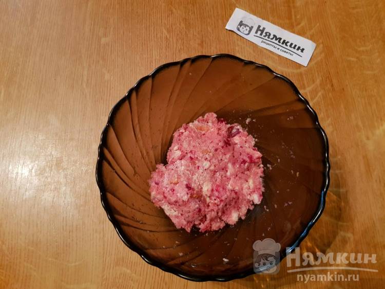 Мини-пирожные с клюквой в обсыпке из какао без выпечки - фото шаг 3
