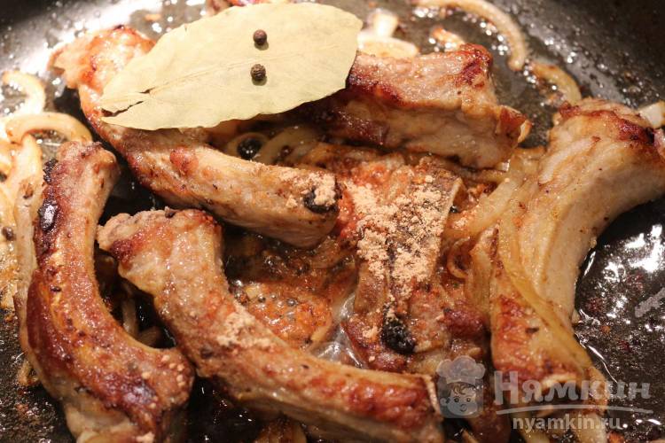 Свиные ребрышки в духовке: простой рецепт вкусного и сочного мяса