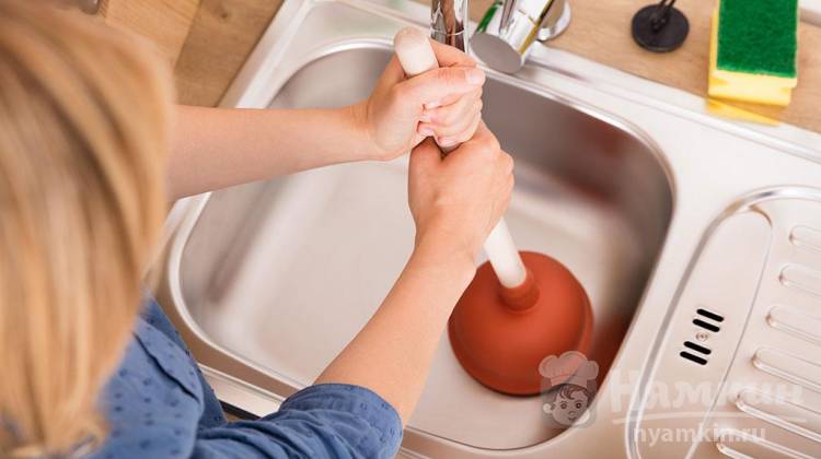 Как почистить канализационные трубы дома: практические советы