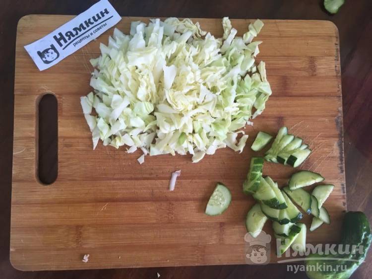 Шаурма с курицей и овощами на сковороде - фото шаг 2