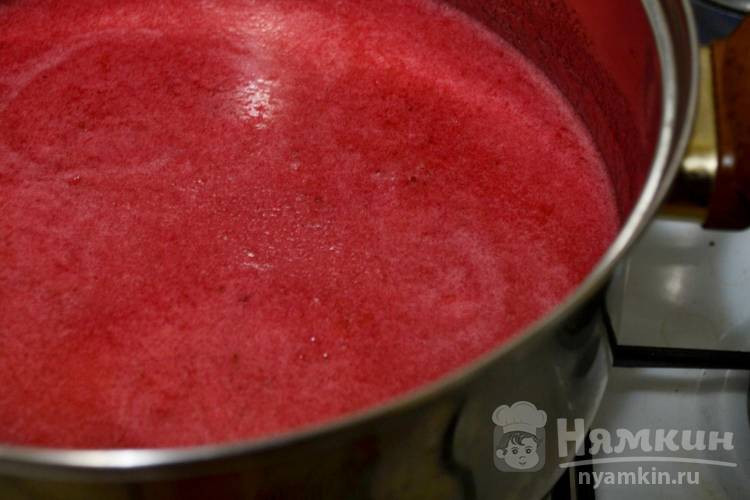 Джем из красной смородины без косточек: заготовка на зиму - фото шаг 6