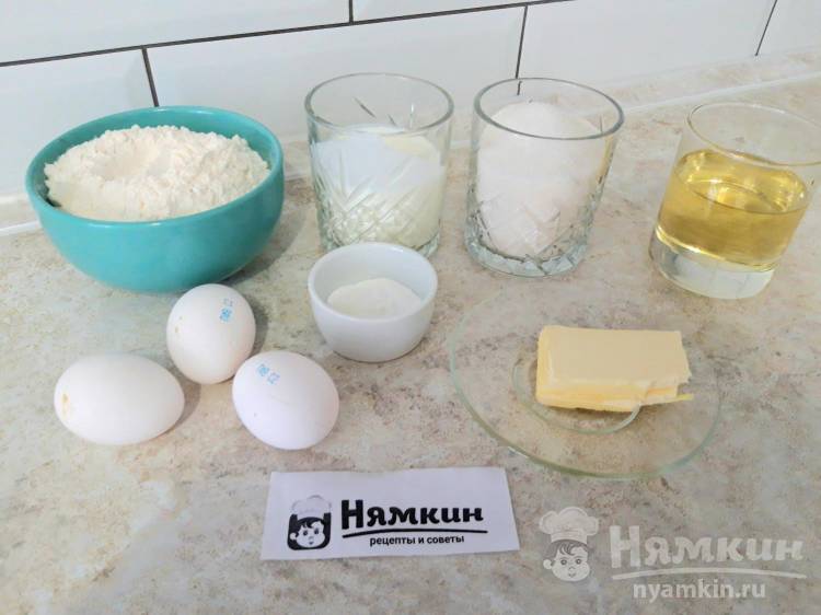 Нежный бисквитный торт с вишнево-сырной начинкой - фото шаг 1