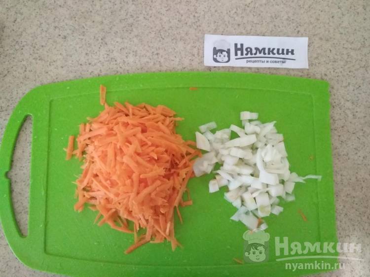 Гуляш из свинины с овощами на ужин - фото шаг 2
