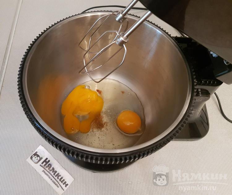 Миндальное печенье с сахарной пудрой в духовке  - фото шаг 1