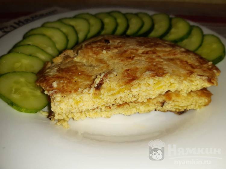 Нежный омлет с кабачками без молока на сковороде - фото шаг 7