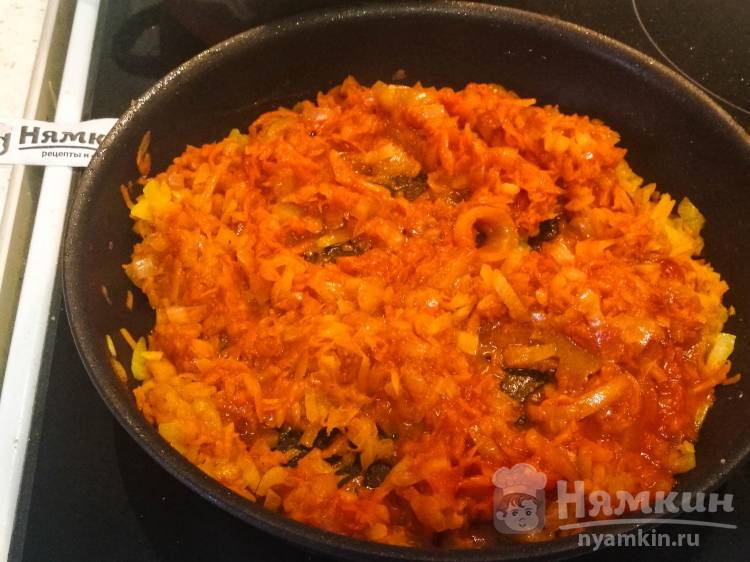 Минтай с луком и морковью, жареный на сковороде — просто и вкусно
