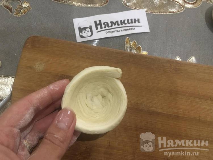 Ореховые слойки из готового теста в духовке - фото шаг 8