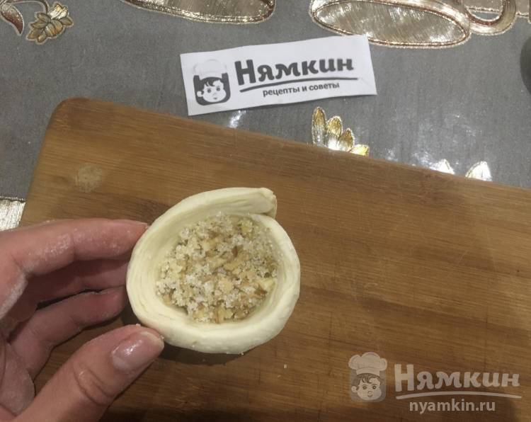 Ореховые слойки из готового теста в духовке - фото шаг 9