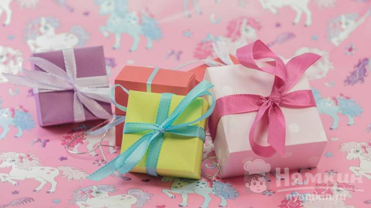 Что подарить подруге на День Рождения: 13 интересных идей для подарка