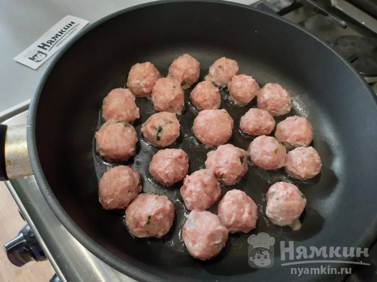 Фрикадельки из фарша индейки по-домашнему - фото шаг 3