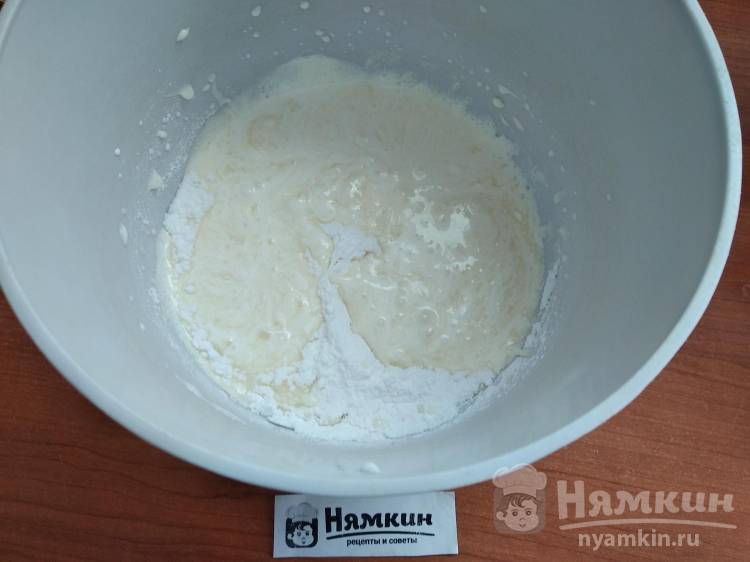 Сливочный крем с ананасами и ванилью для тортов и пирожных - фото шаг 1