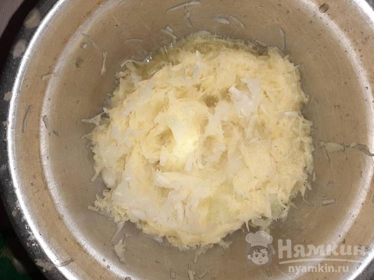 Запеканка из тертого картофеля с сыром