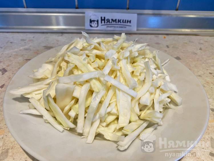 Борщ с капустой и свеклой на курином бульоне - фото шаг 8