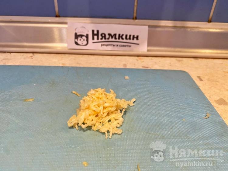 Борщ с капустой и свеклой на курином бульоне - фото шаг 16