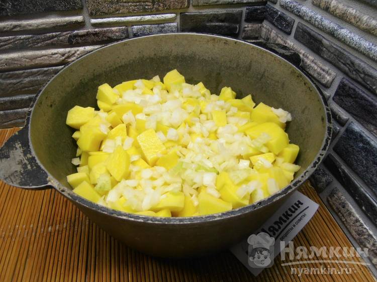 Бигус из свежей капусты с вареной колбасой - фото шаг 4