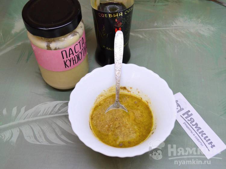 Рисовая лапша с кальмарами и овощами на романтический ужин - фото шаг 2