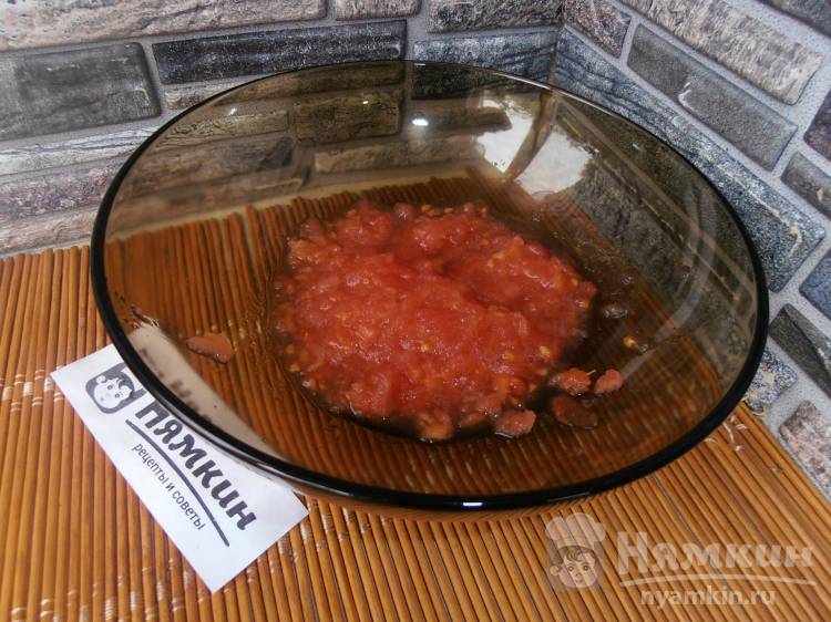 Яичница в помидорах с плавленным сыром на быстрый завтрак - фото шаг 3