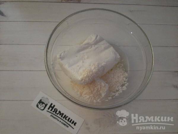 ПП сочники с творогом и кокосовой стружкой - фото шаг 3