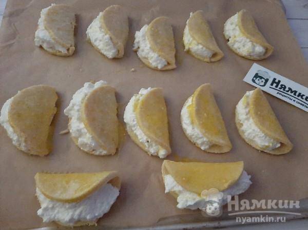 ПП сочники с творогом и кокосовой стружкой - фото шаг 5