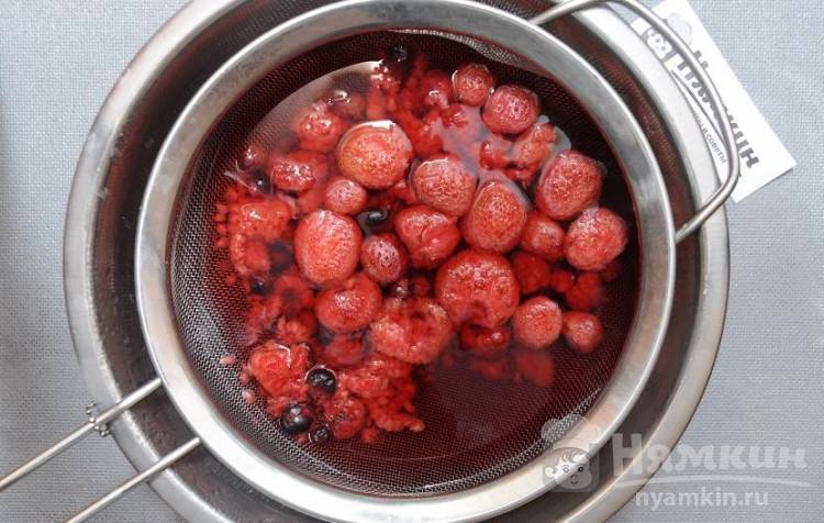 Классический рецепт киселя из замороженных ягод