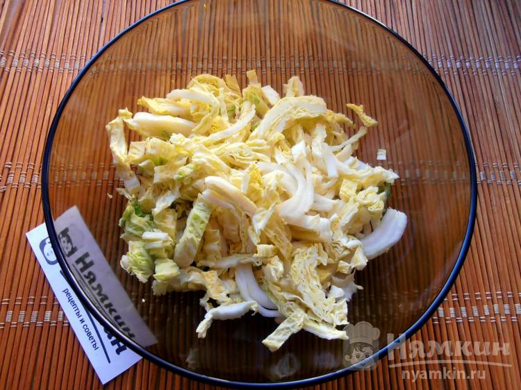 Салат с пекинской капустой и копченой колбасой - рецепт с фотографиями - Patee. Рецепты