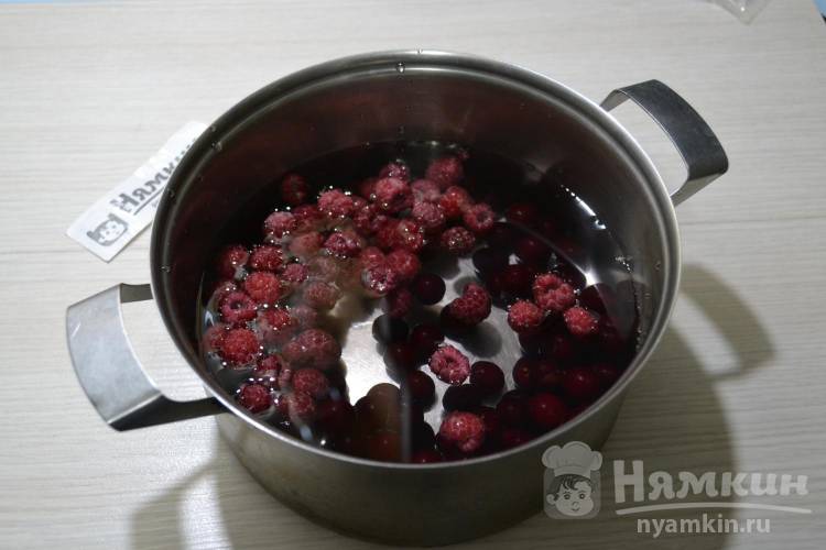 Желе из вишни с желатином: самый доступный рецепт приготовления