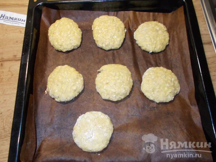 Овсяное печенье из овсяных хлопьев: простой рецепт без масла