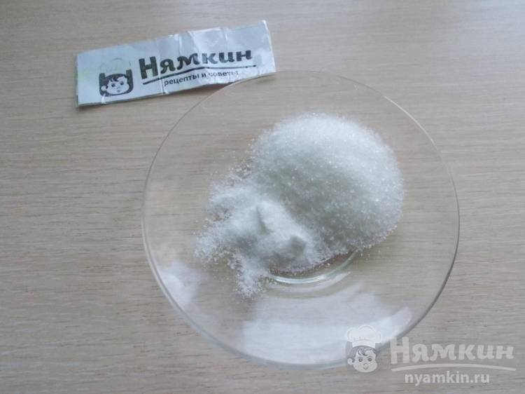 Дрожжевые пирожки с тушеной капустой в духовке - фото шаг 2