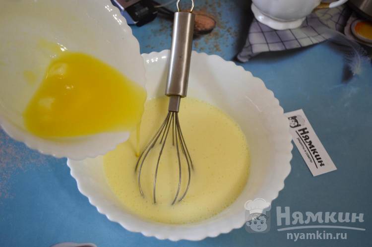 Пирог на кефире с изюмом и арахисом к чаю - фото шаг 3
