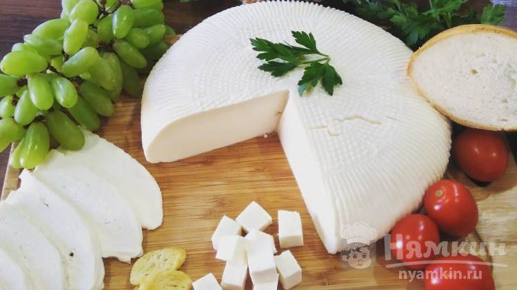 7 рецептов домашнего сыра из молока: из прокисшего, сырого, с ферментом и яйцами