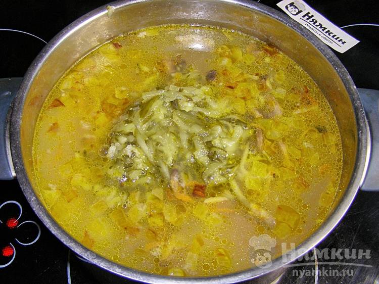 Грибной суп с рисом и картошкой