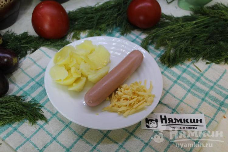 Фаршированная картошка с сыром и сосисками в духовке - фото шаг 4