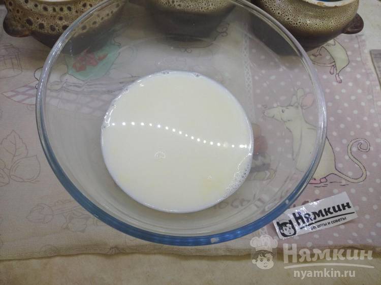 Дрожжевые беляши со свининой на сковороде по-белорусски - фото шаг 1