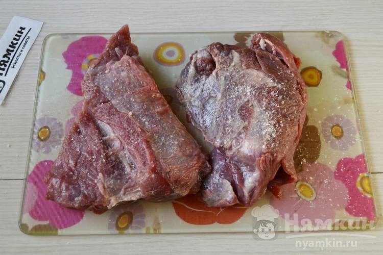 Вариант 1: Классический рецепт мягкой и сочной говядины в духовке