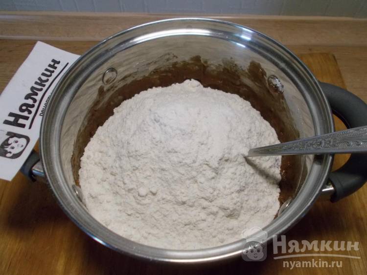 Шоколадный пряник с абрикосовым джемом в духовке - фото шаг 10