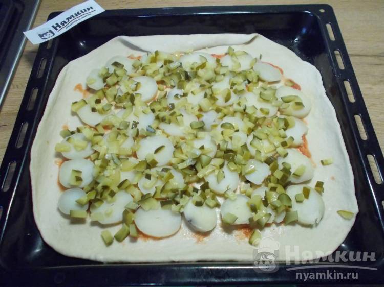 Открытый пирог на ржаной закваске с сосисками и сыром а-ля пицца - фото шаг 8