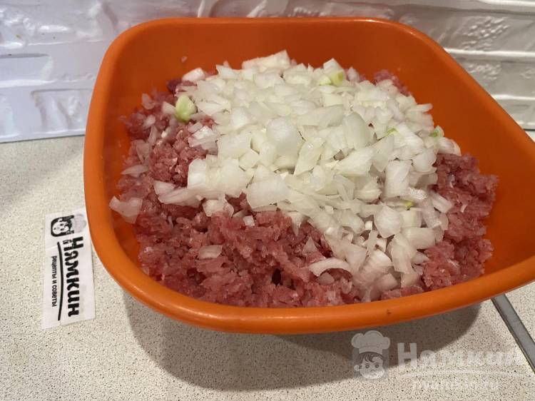 Ёжики из домашнего свиного фарша с рисом и репчатым луком - фото шаг 5