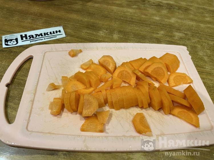 Домашняя суп-лапша с целой курицей и овощами - фото шаг 5