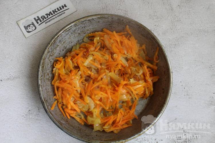 Макароны с томатной подливой из мясного фарша и овощей - фото шаг 1