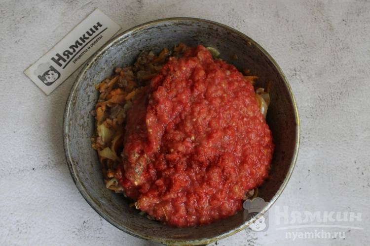 Макароны с томатной подливой из мясного фарша и овощей - фото шаг 5