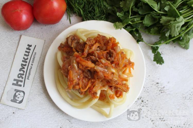 Макароны с томатной подливой из мясного фарша и овощей - фото шаг 7